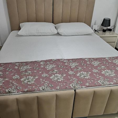Guest House Emi Berat Exterior photo