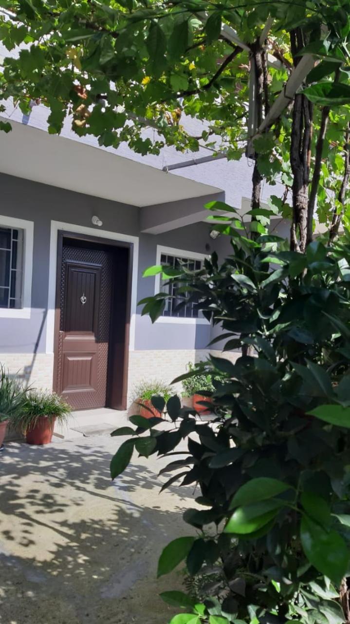 Guest House Emi Berat Exterior photo